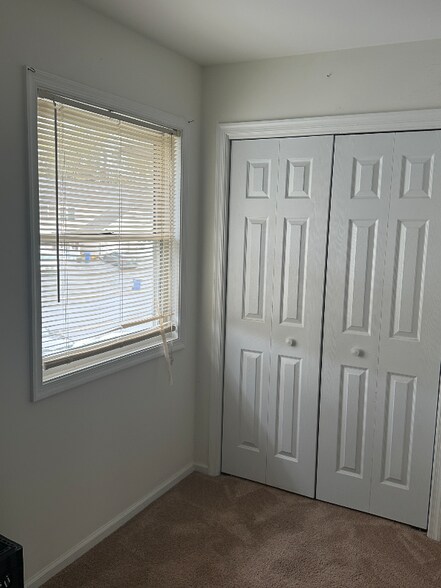 Building Photo - 9132 Joyce Ln