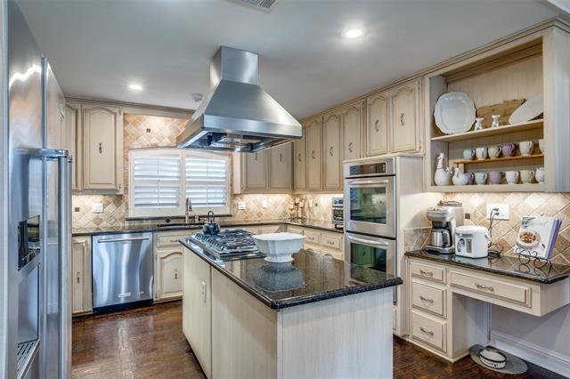 Building Photo - 5604 Covehaven Dr