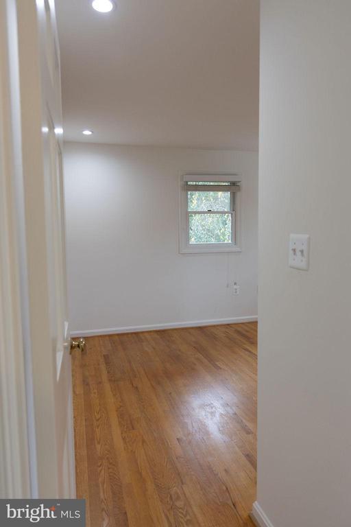 Building Photo - 1212 Forestwood Dr
