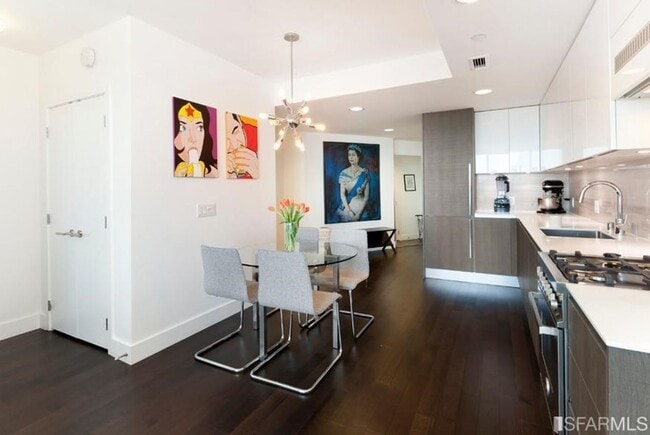 Building Photo - 1 Bed, 1 Bath - Modern Condo @ Linea - Min...