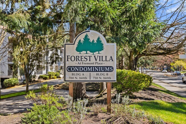 Building Photo - Modern 2-Bedroom Condo in Shoreline with Stylish Finishes