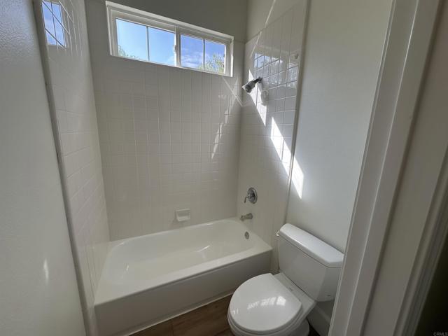 Building Photo - 845 Stratford Dr