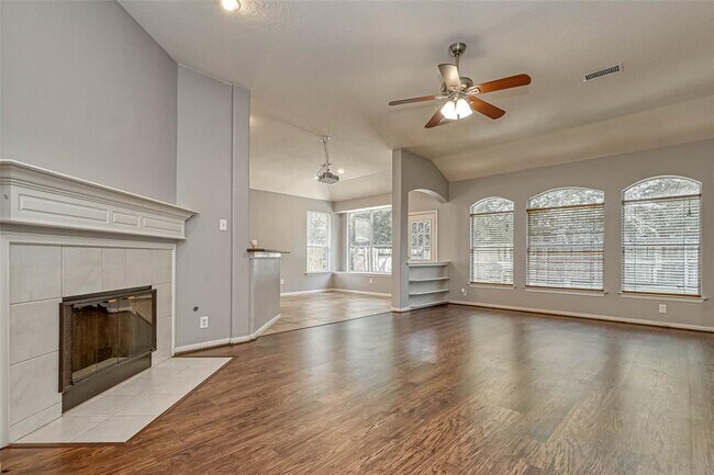 Building Photo - 118 N Willow Point Cir