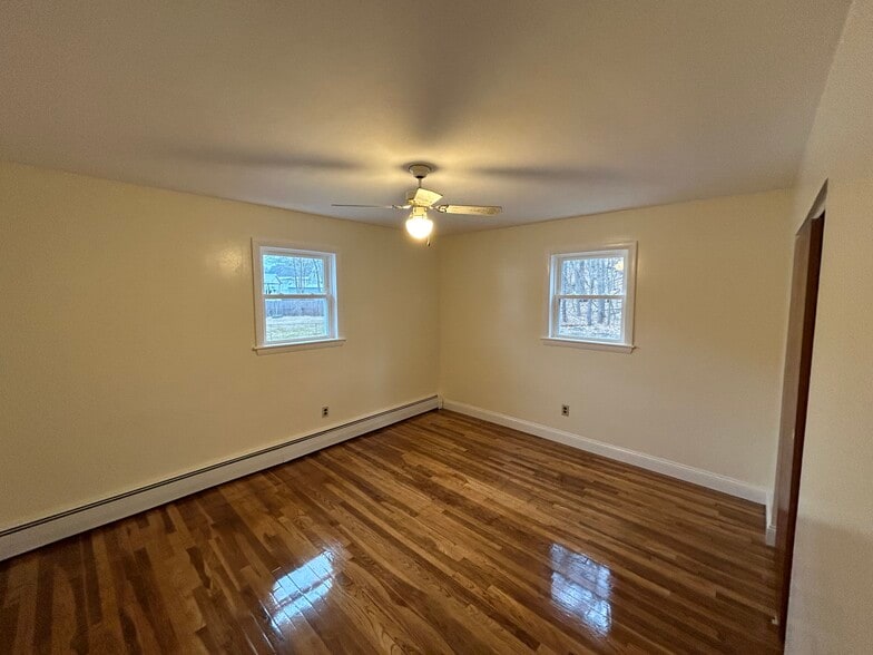 Bedroom 1 - 180 Johnson St