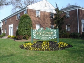 Building Photo - Ivy Lane Apartments