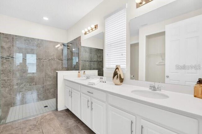 Building Photo - 9033 Flamingo Ky Way