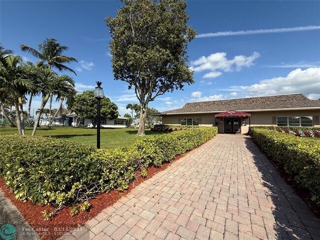 Building Photo - 1397 High Point Way
