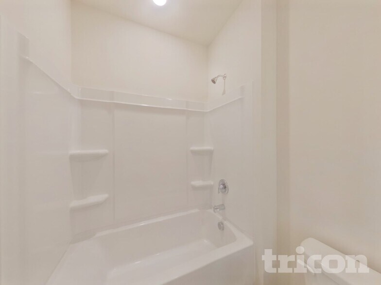 Building Photo - 1413 Chamomile Ct