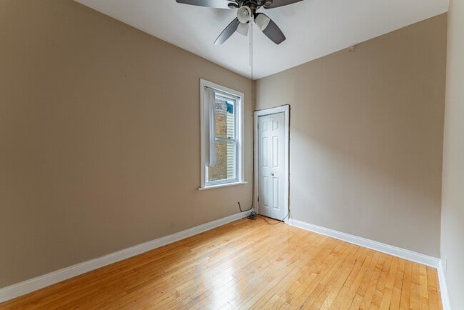 Building Photo - 2104 S 49th Ave