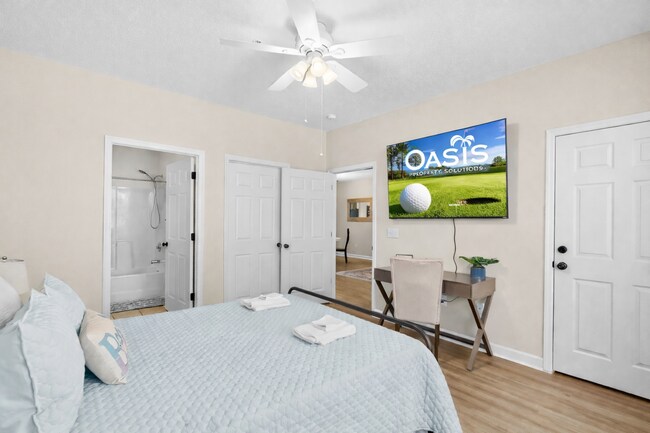 Building Photo - Golf Paradise