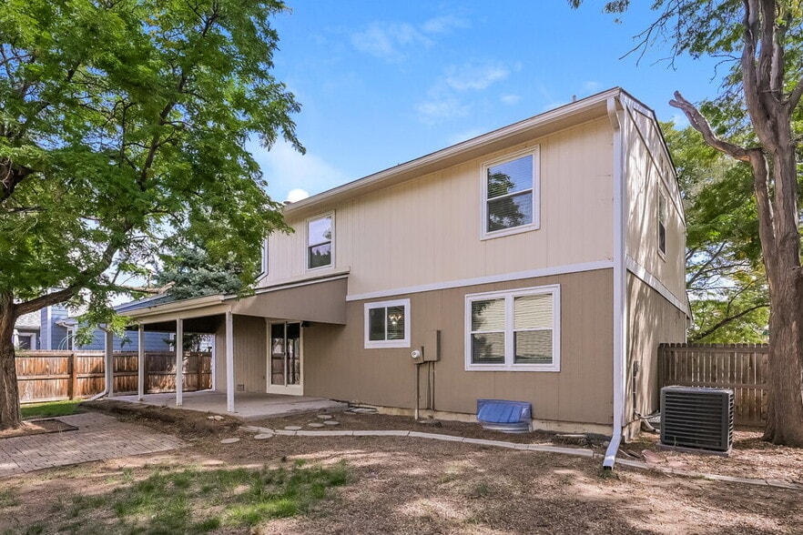 Building Photo - 645 S Joplin St