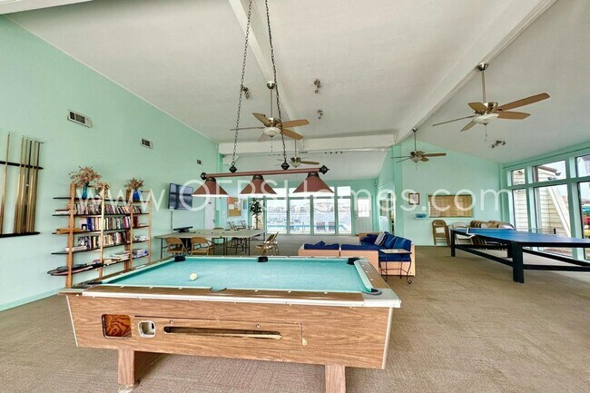 Building Photo - Available June