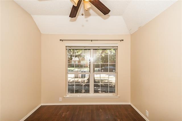 Building Photo - 306 Bardwell Dr