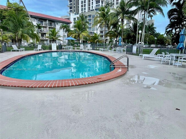 Building Photo - 8101 SW 72nd Ave