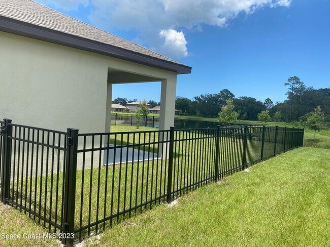 Building Photo - Charming SFH in Cypress Bay Preserve