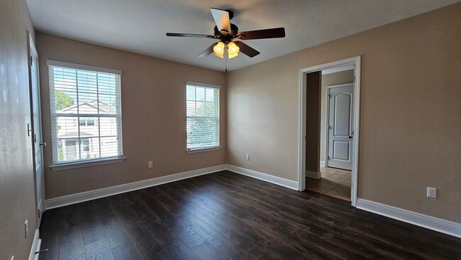 Building Photo - 82 Mosaic Oaks Cir