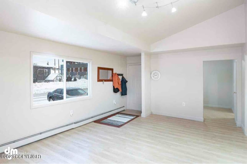 Building Photo - 2807 Turnagain St