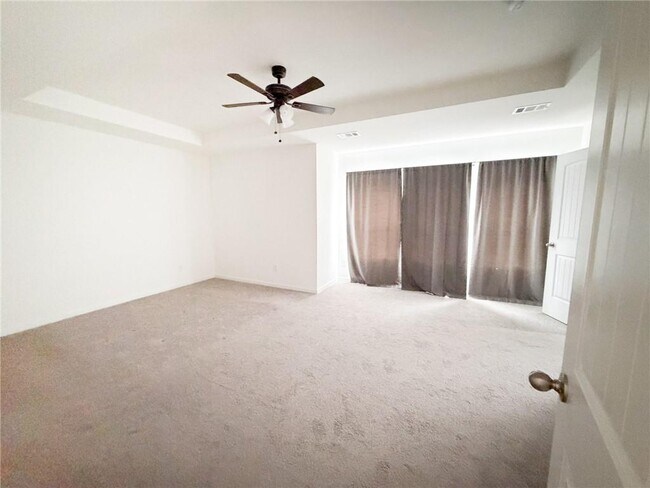 Building Photo - 102 Pointe Pl