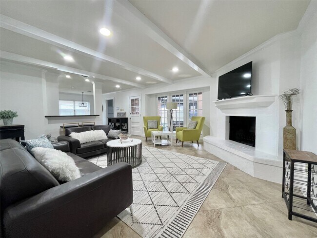 Primary Photo - 6210 Queensloch Dr