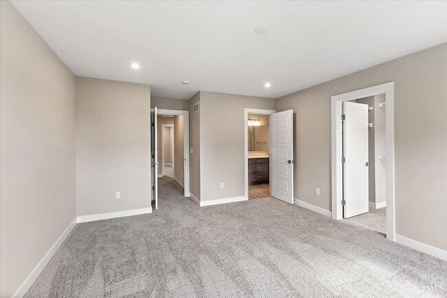 Building Photo - 7254 Otley Dr
