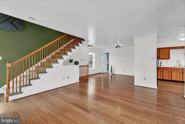Building Photo - 5606 Riverfront Dr
