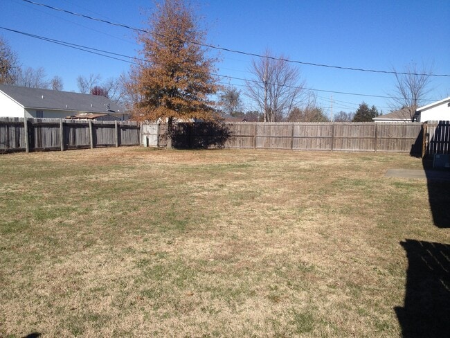 Building Photo - 277 Christy Ln