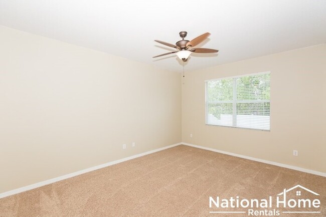 Building Photo - Marvelous Home in Spring Hill, Florida!