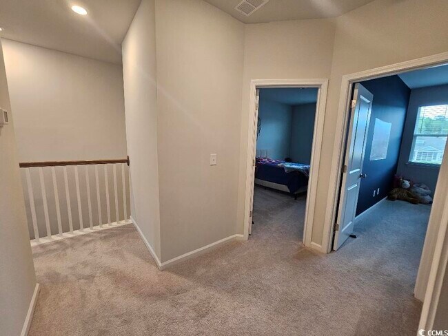 Building Photo - 2602 Blue Crane Cir