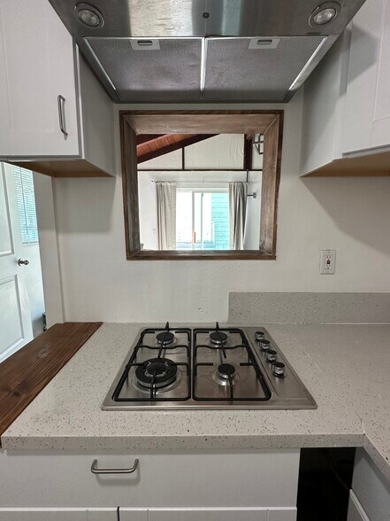 Building Photo - 2707 Cridge St