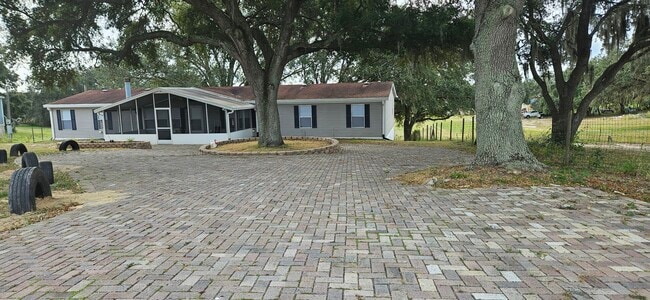 Building Photo - 2541 Holly Hill Grove Rd 1