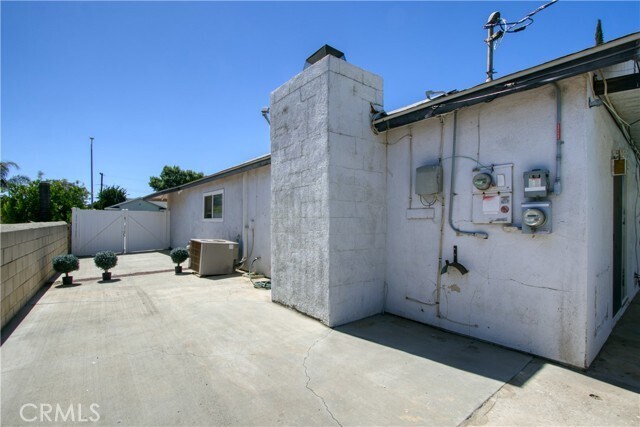 Building Photo - 1034 Thompson Ave