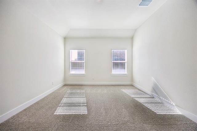 Building Photo - 2900 Woodbrook Dr