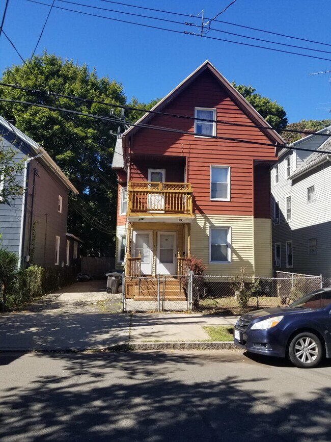 Building Photo - 120 Cedar Hill Ave