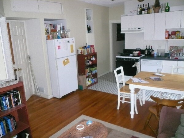 Primary Photo - 292 Summit Ave
