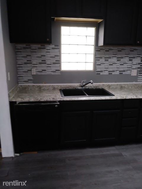Building Photo - 2 br, 1 bath House - 7626 Chatham