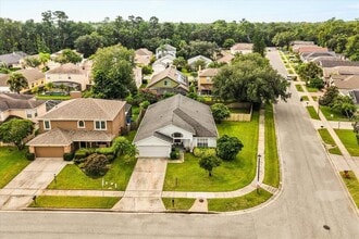 Building Photo - 805 Lewis Pl