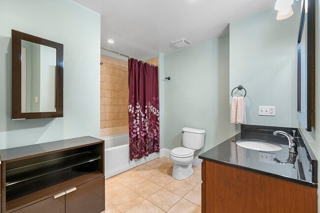 Building Photo - 61 Market St