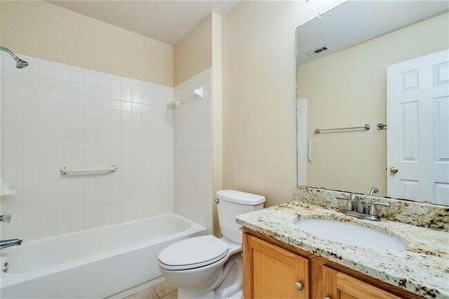 Building Photo - 1307 Dillon Lake Bend