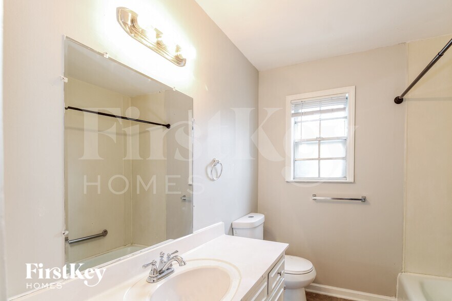 Building Photo - 3854 Waterfall Dr