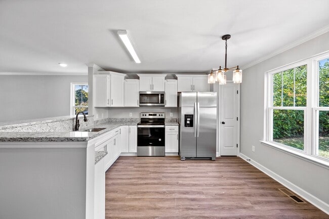 Building Photo - 222 Pitts Ave
