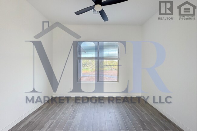 Building Photo - 3Bed/2Bath Home in North Scottsdale! Move-In Ready on 1/1/2026!