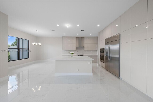 Building Photo - 20422 Southernwood Ave