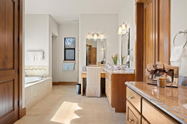 Building Photo - 203 Pristine Dr