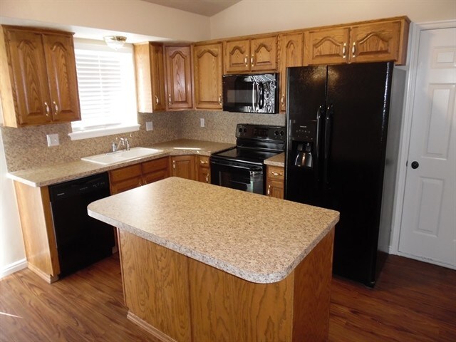 Building Photo - 1859 N 750 W