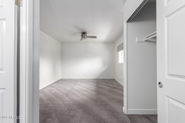 Building Photo - 1586 West Campbell Ave