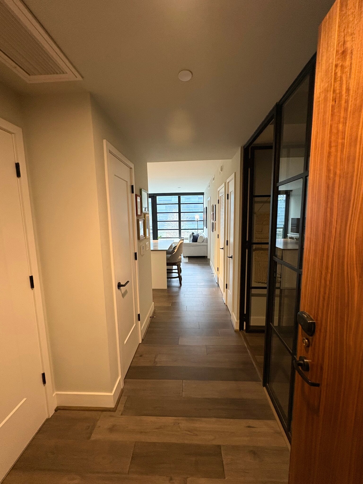 Entry Way - 1300 4th St SE