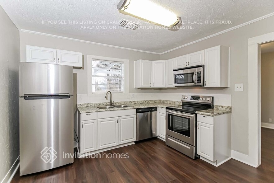 Building Photo - 401 Marshall St