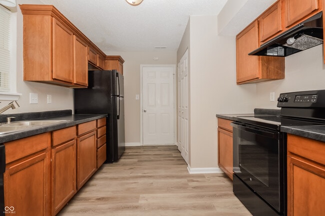 Building Photo - 536 New Moon St