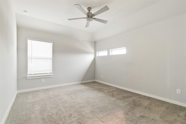 Building Photo - 1900 Brentwood Ln