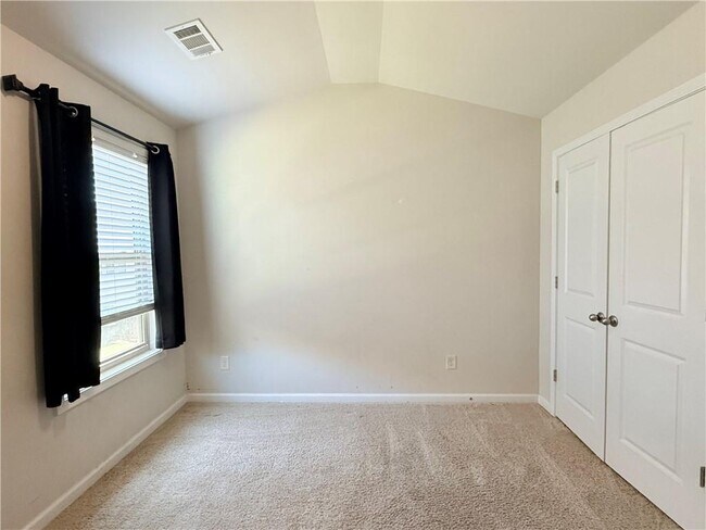 Building Photo - 1033 Haley Wds Ln
